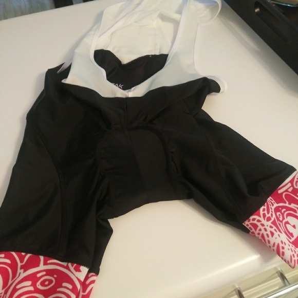 SOLD Cycling kit womens NO OFFERS PLEASE - Picture 4 of 7